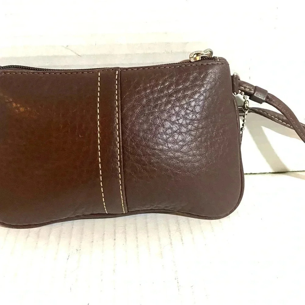 Coach brown  pebbled leather wristlet bag - Picture 2 of 5